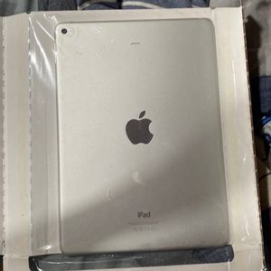 ipad Gray